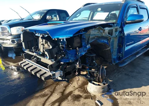 2018 Toyota Tacoma Trd Sport z USA, uszkodzony, nr VIN 3TMCZ5AN3JM156624